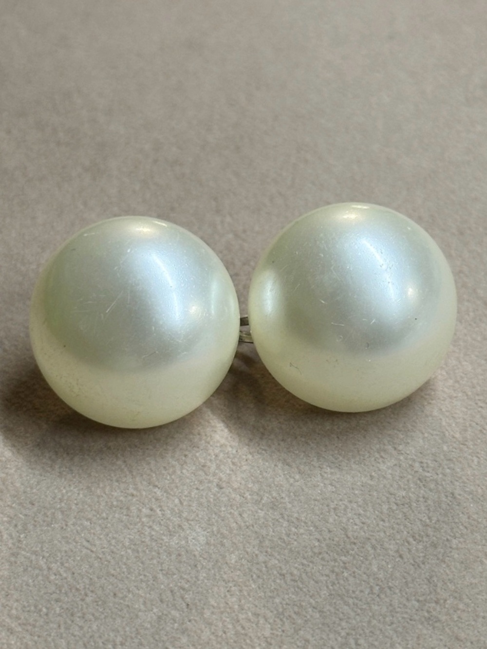 Vintage Marvella large clip on earrings  Classic Ivory Pearl Finish